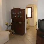 בית נופש A Con Posto Auto In Garage E Con Giardino *